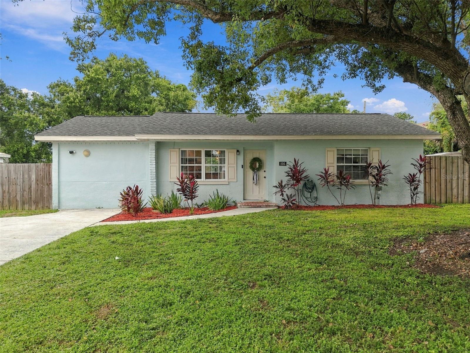 806 N GOMEZ AVENUE