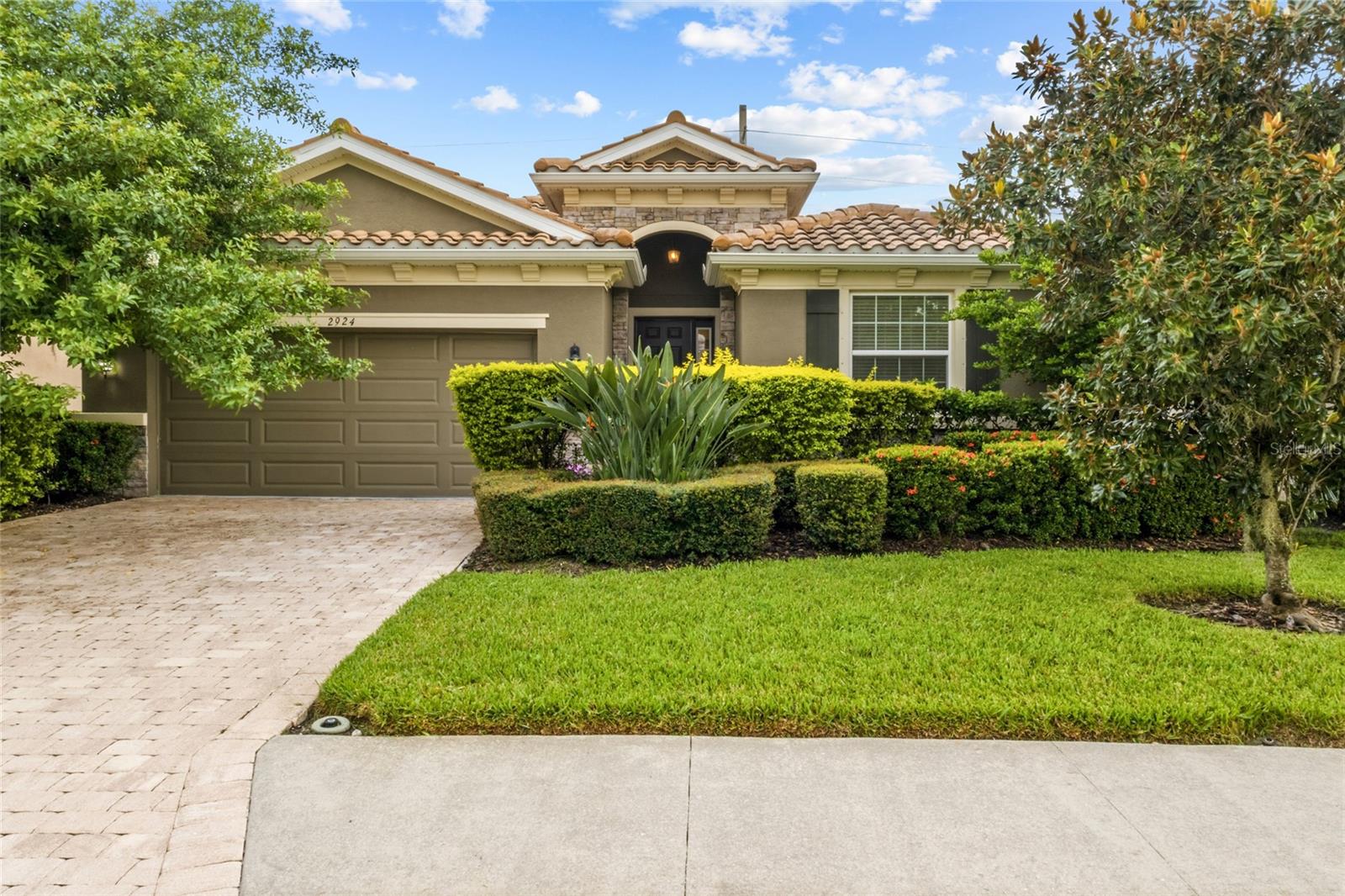 2924 ORIOLE DRIVE