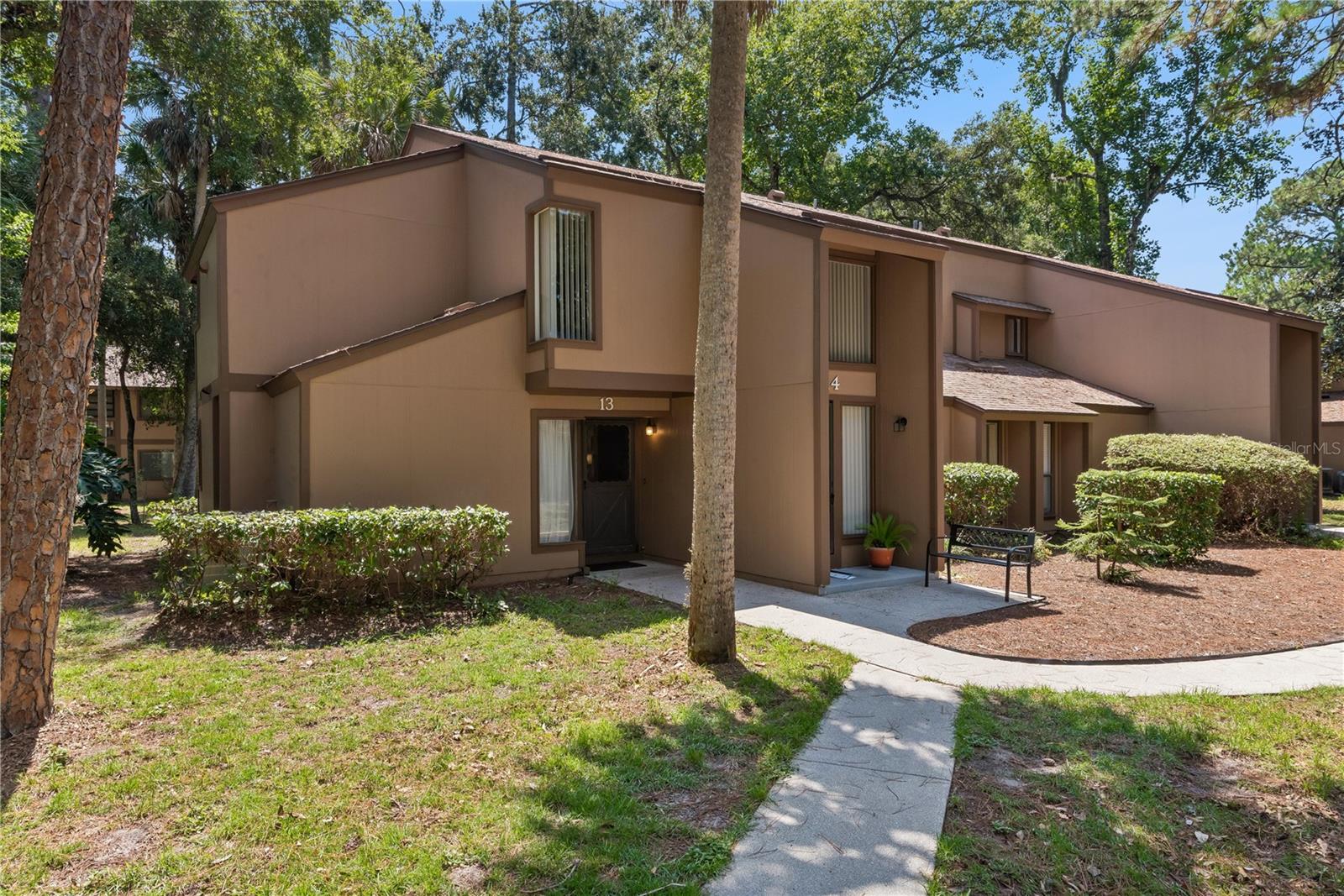 13 PINEHURST PLACE #13