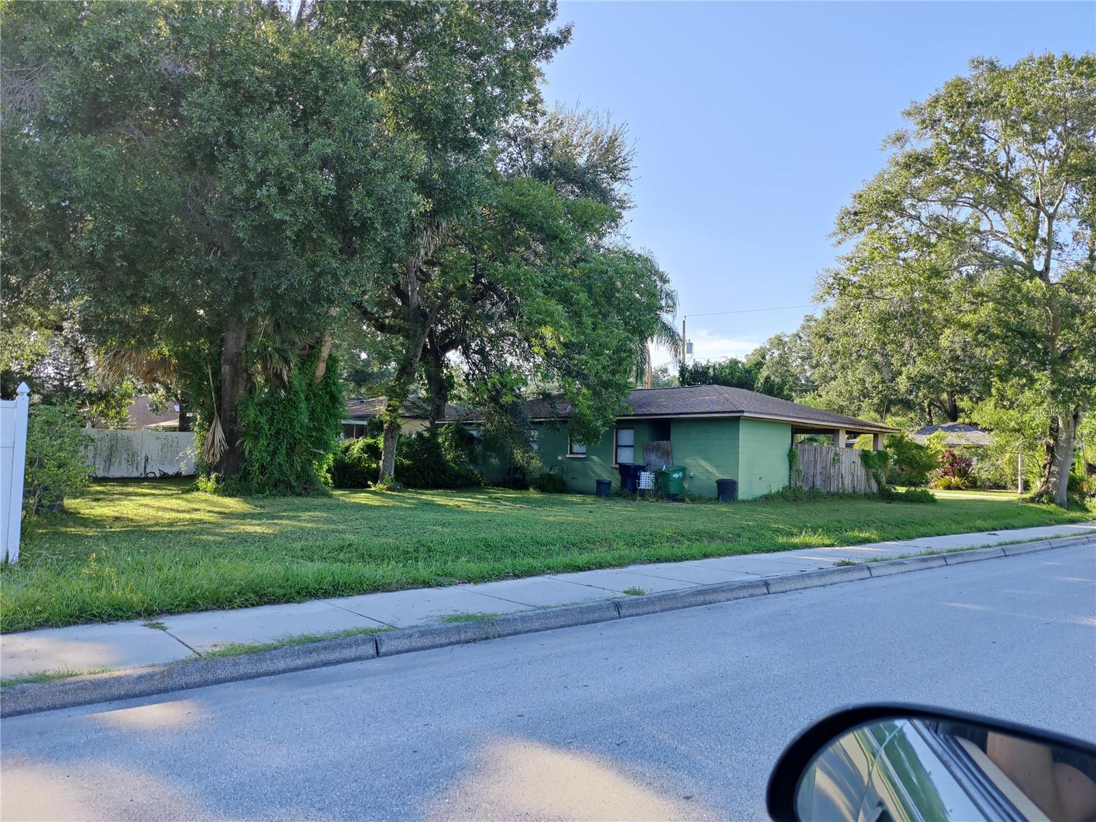 504 W CURTIS STREET