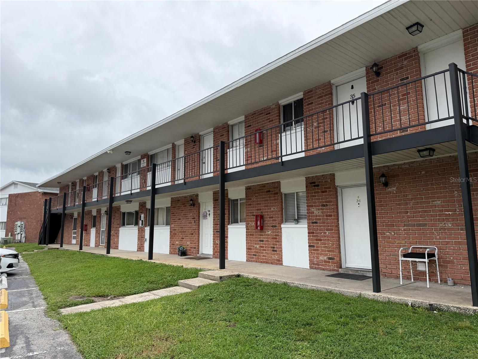 781 W LANCASTER ROAD #B37