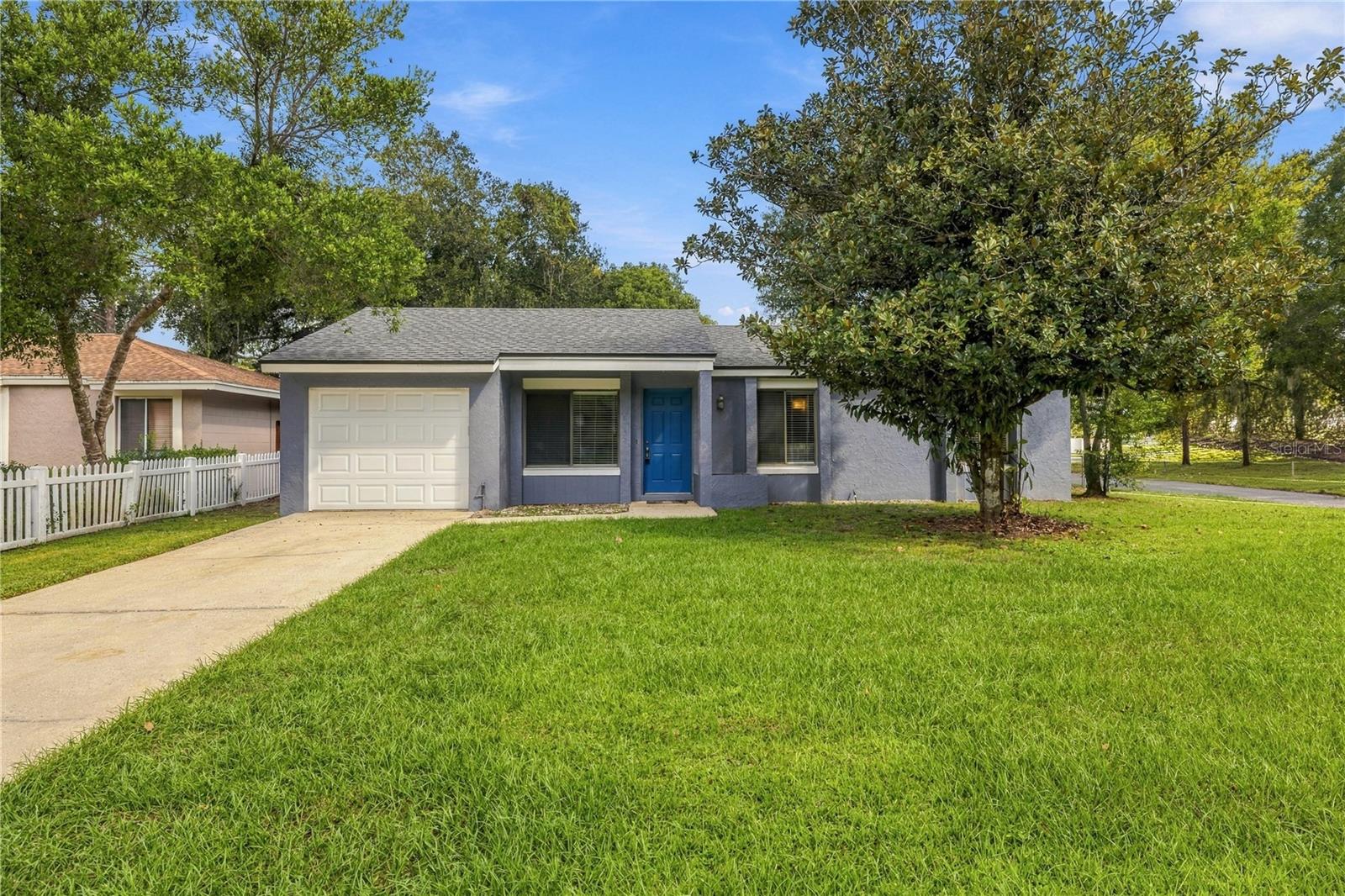 425 S HAWTHORN CIRCLE