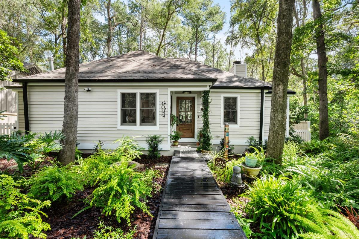 4623 SW 83RD DRIVE home for sale in Haile Plantation