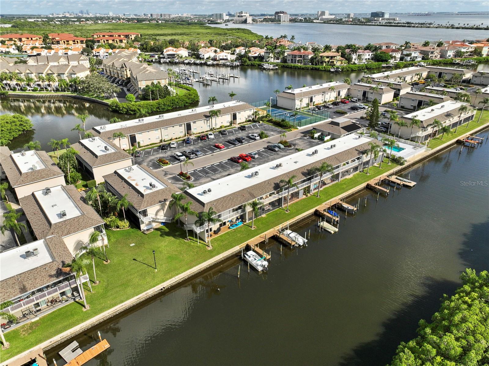 Bay Pointe Condo in Tampa