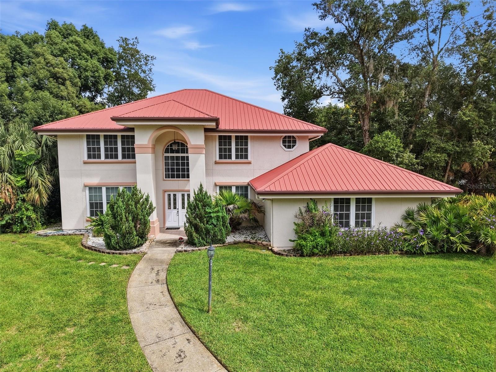400 PINE TREE ROAD