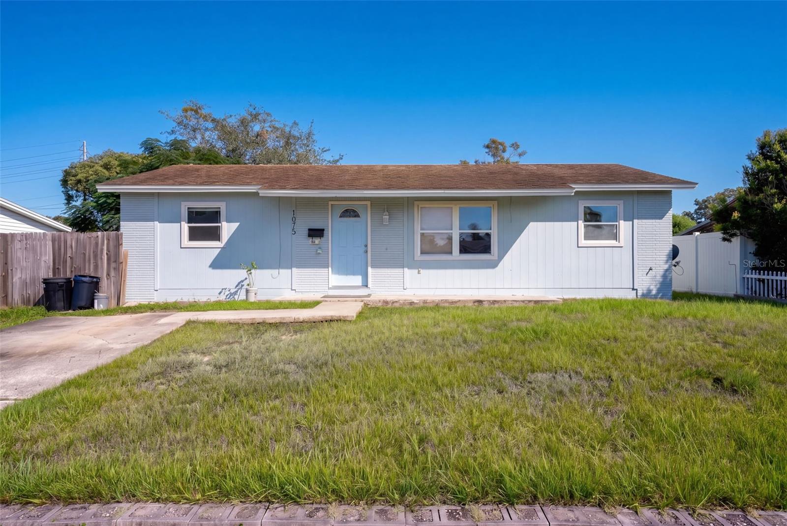 1075 TIMBERLANE TRAIL