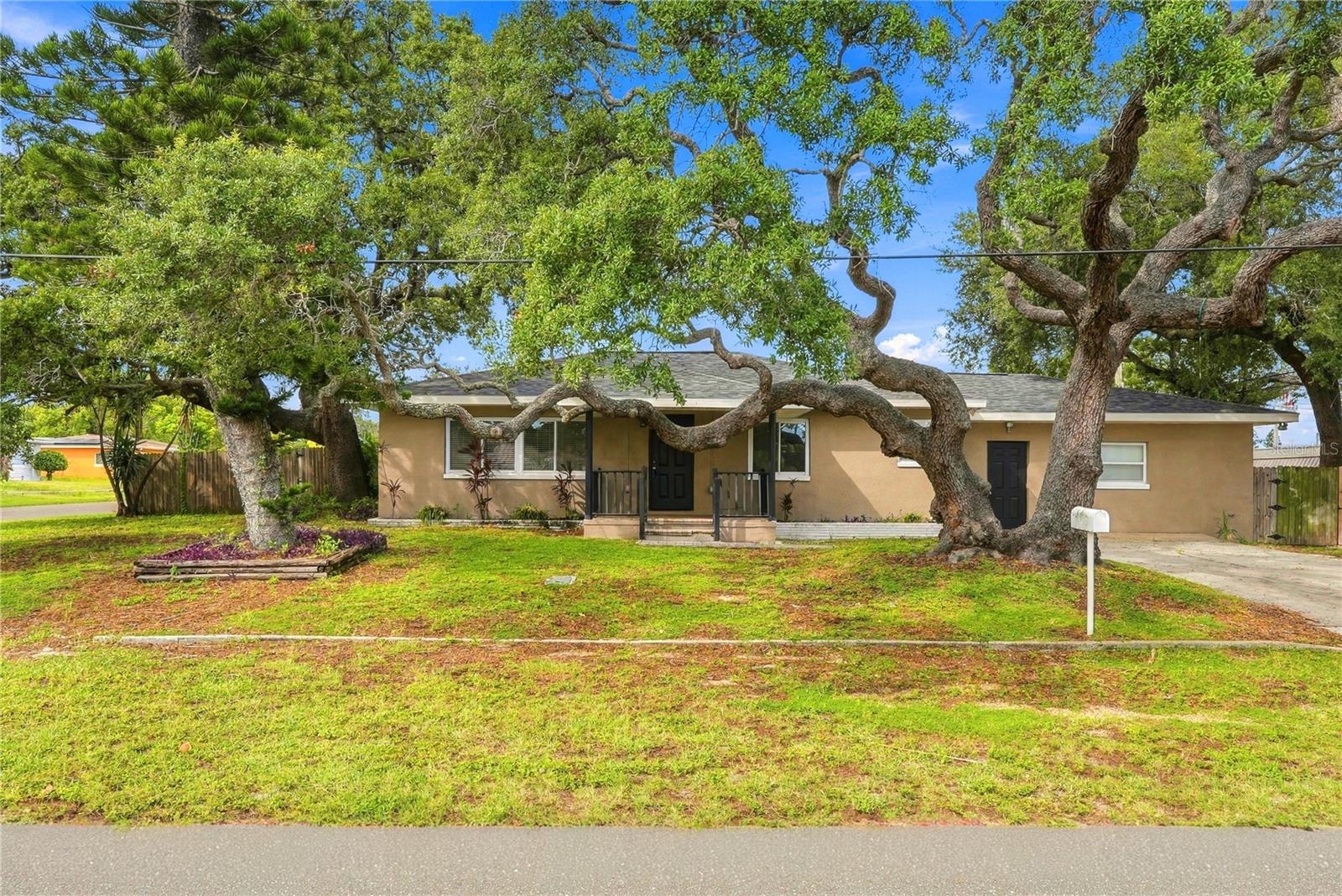 10719 CHEROKEE DRIVE