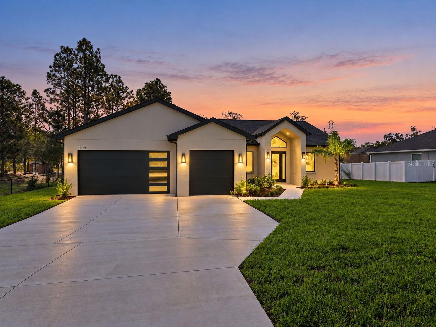 11250 HUMBER ROAD home for sale in Royal Highlands