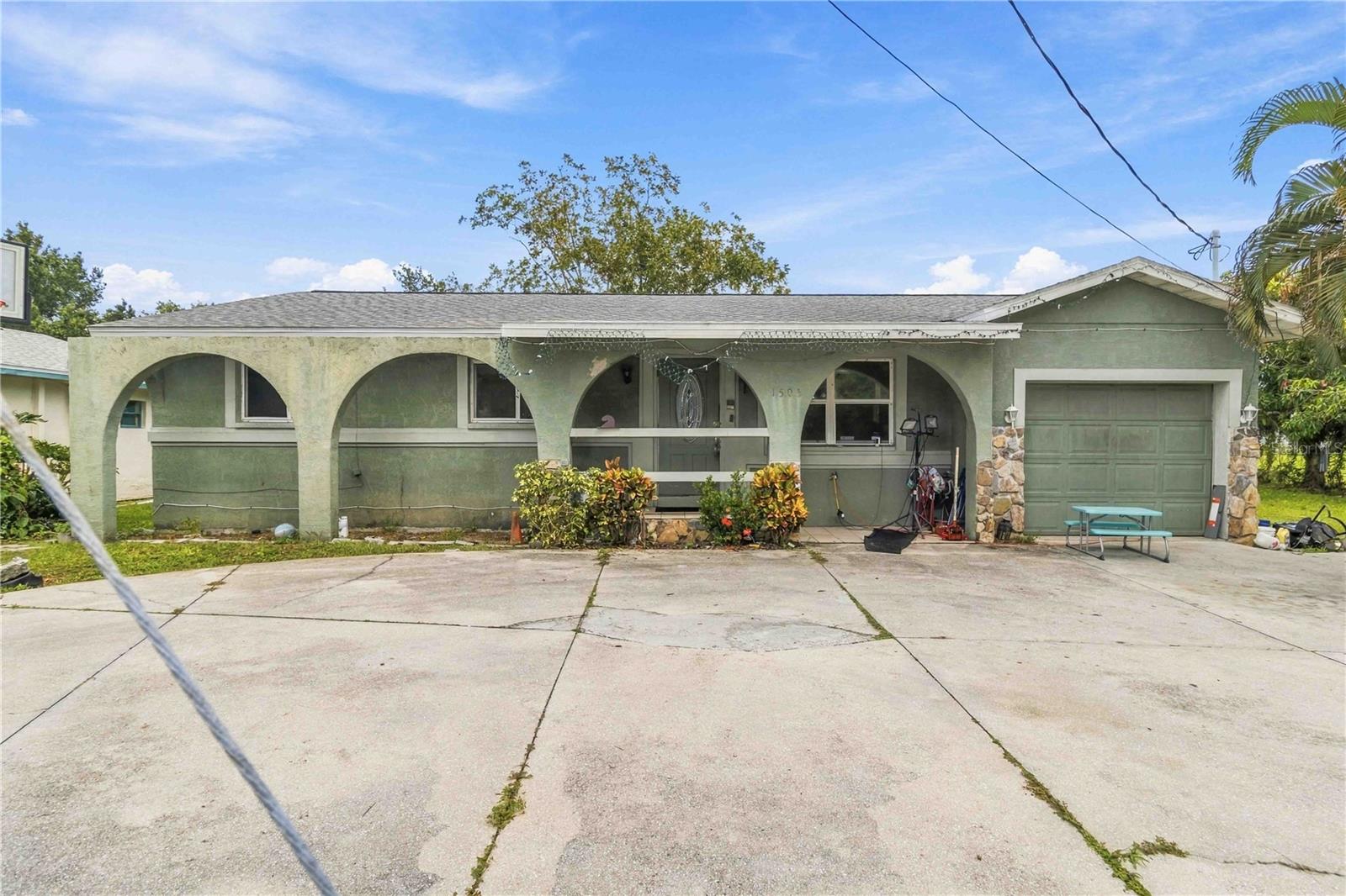 1505 1ST AVENUE, home for sale in Palmetto