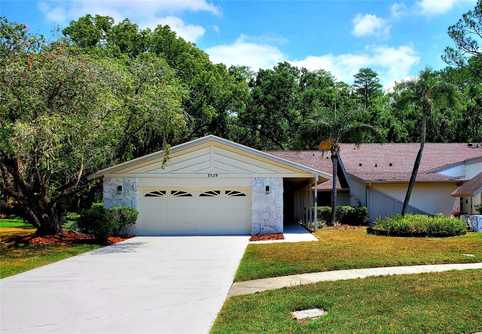 Tarpon Woods
