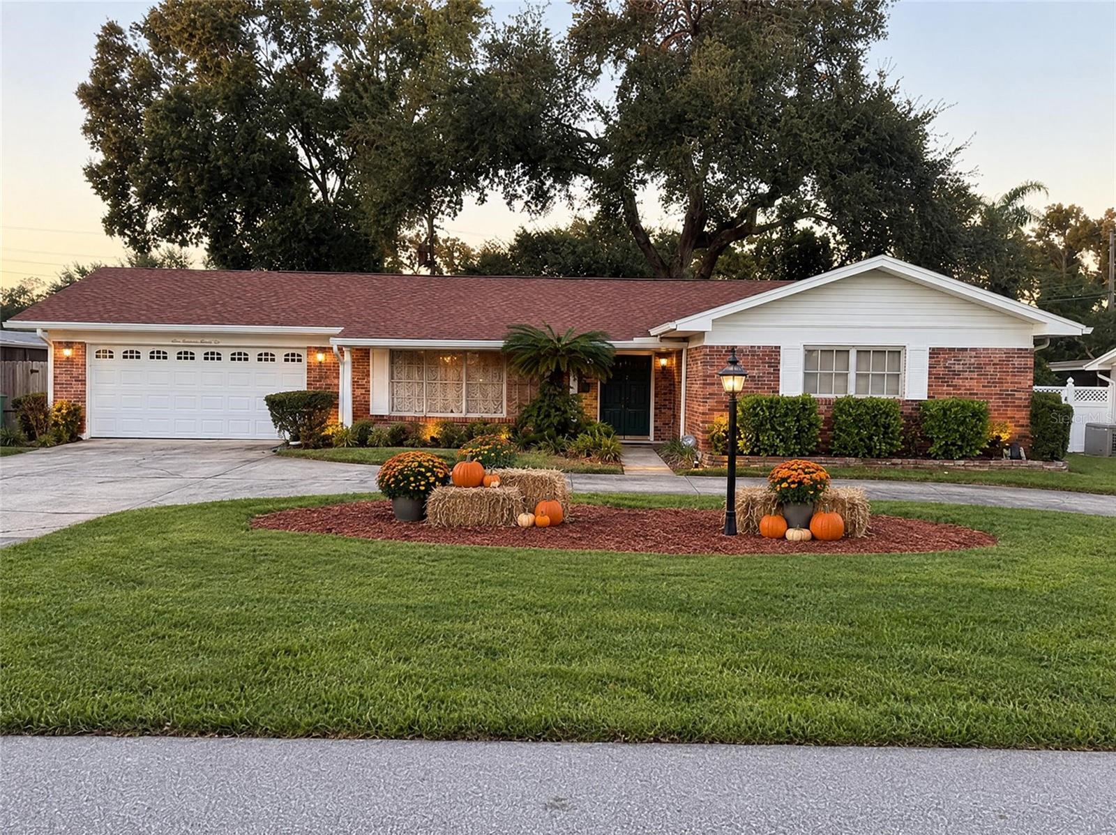925 W CIMMERON DRIVE, home for sale in Tampa