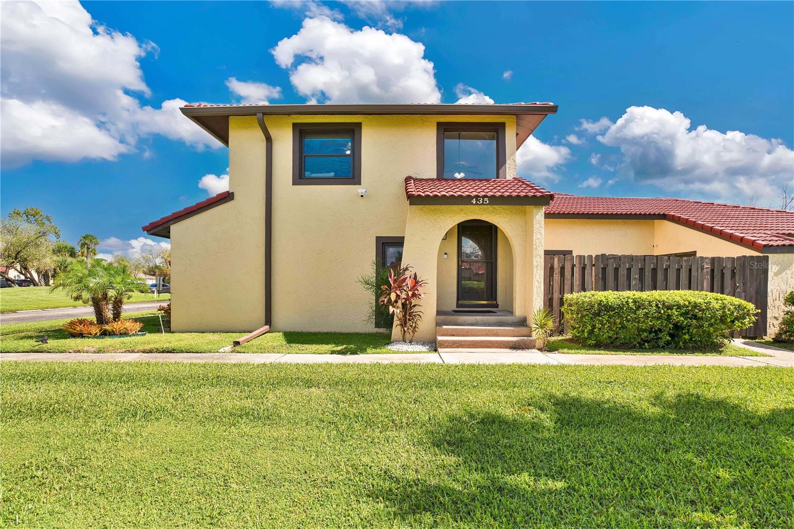 435 HUNTER CIRCLE
