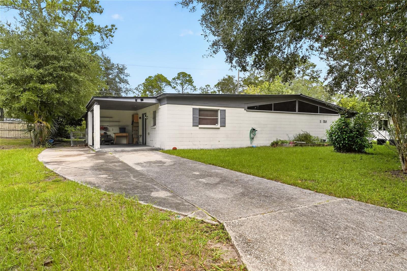 1320 NE 28TH AVENUE home for sale in Highland Court Manor