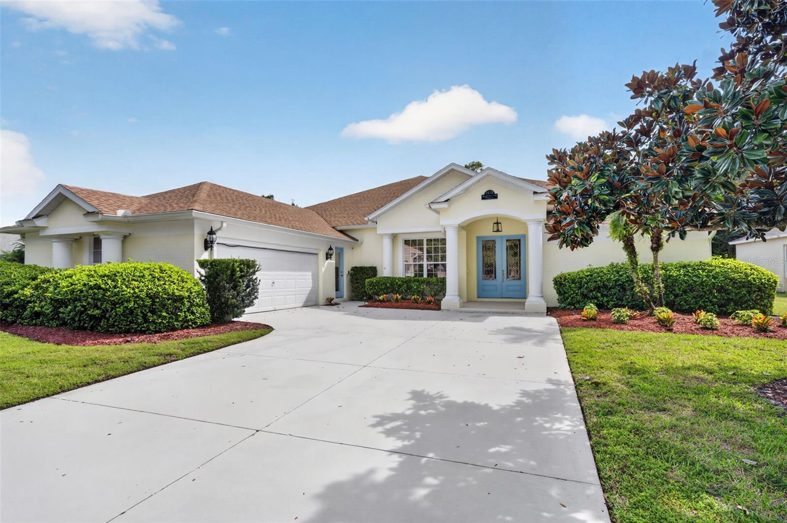 2213 WANDERING OAK TERRACE