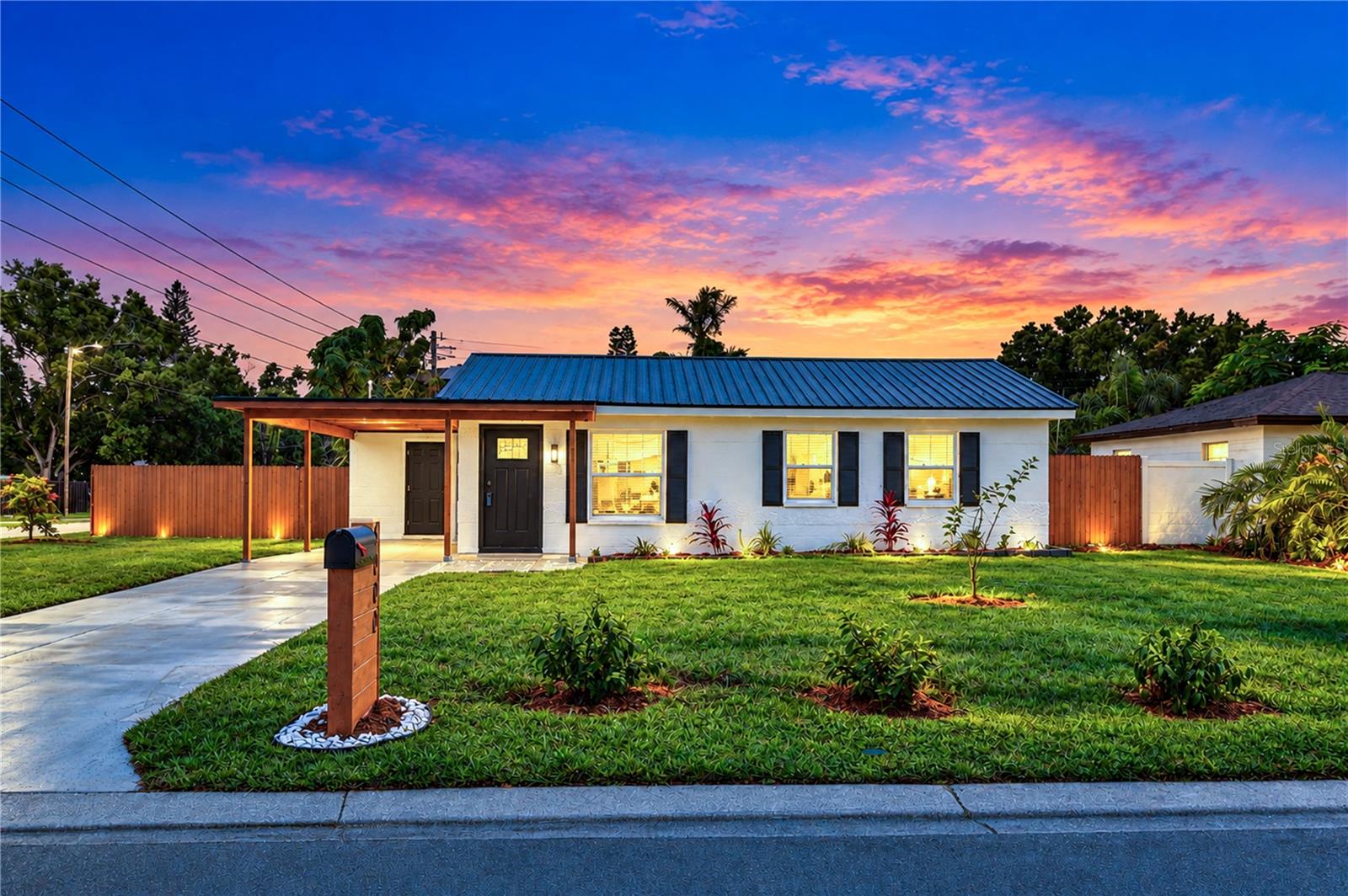 4000 W WALLACE AVENUE