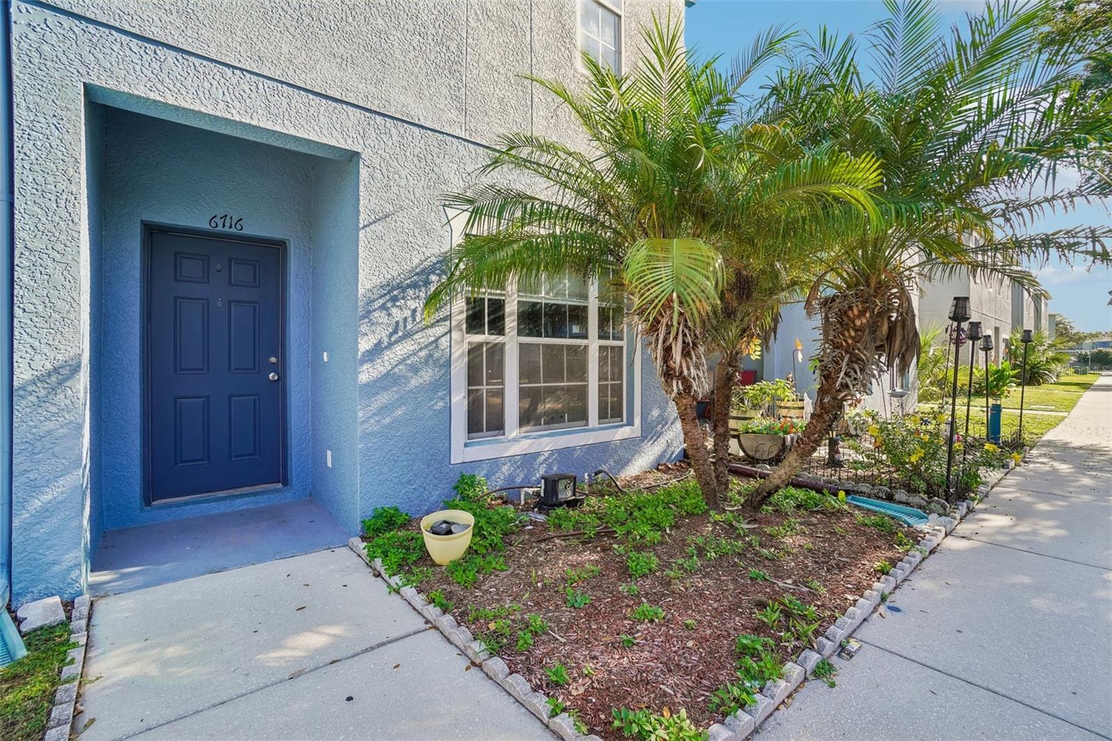6716 LAKE CAMDEN WAY, home for sale in Gibsonton