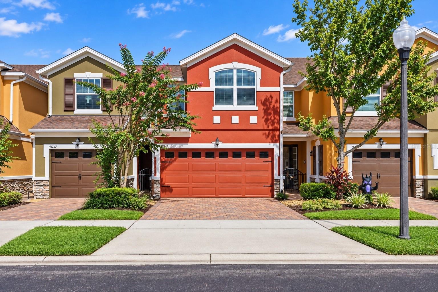 9649 SILVER BUTTONWOOD STREET