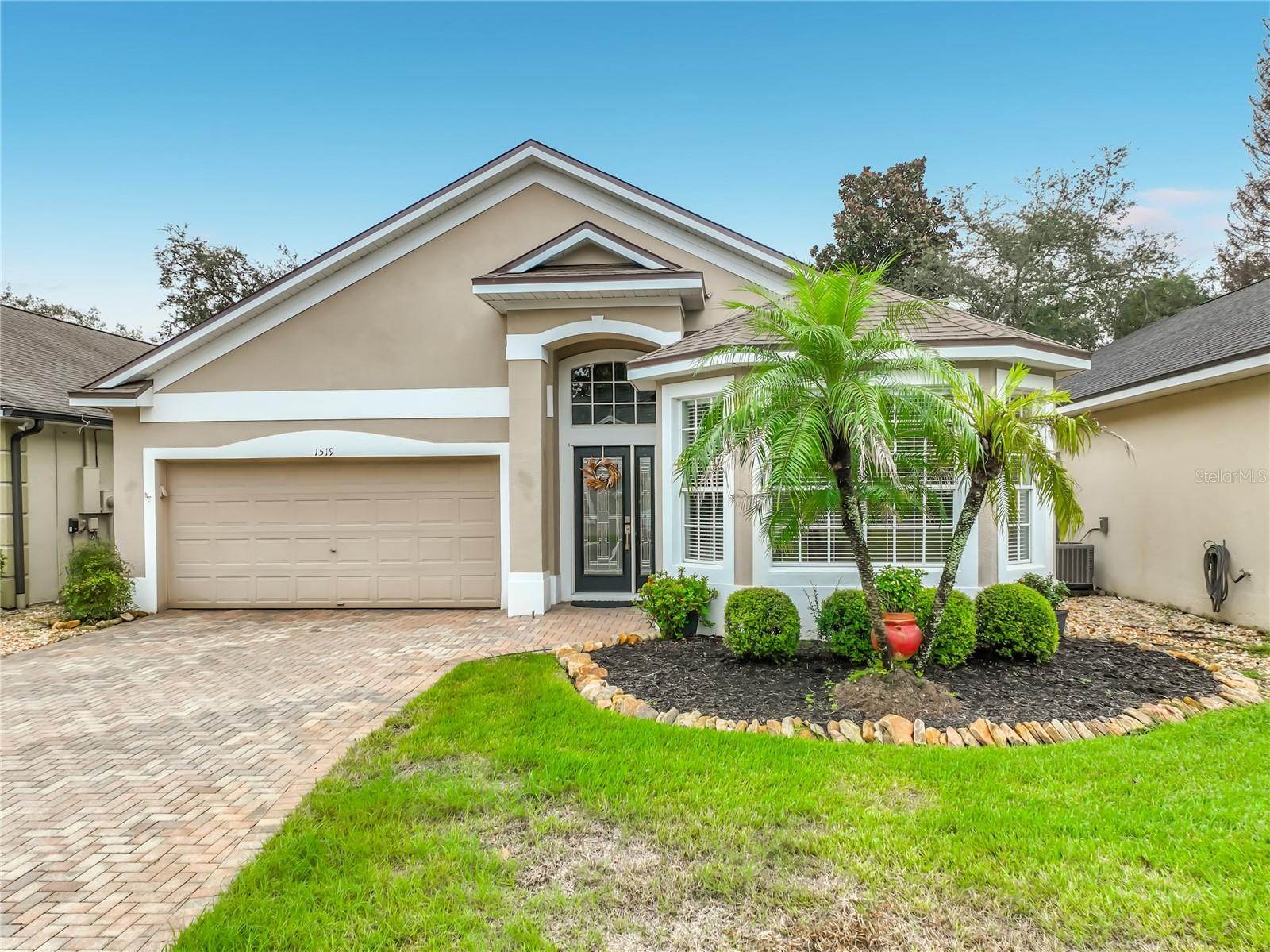 1519 WOODSGLEN DRIVE