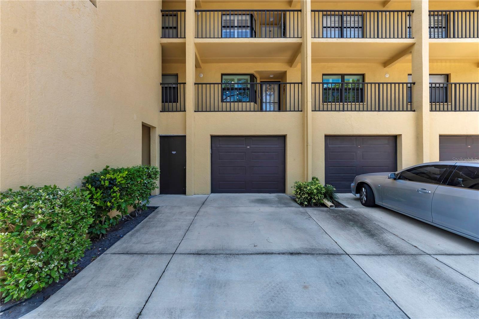 6000 Park Place Condo