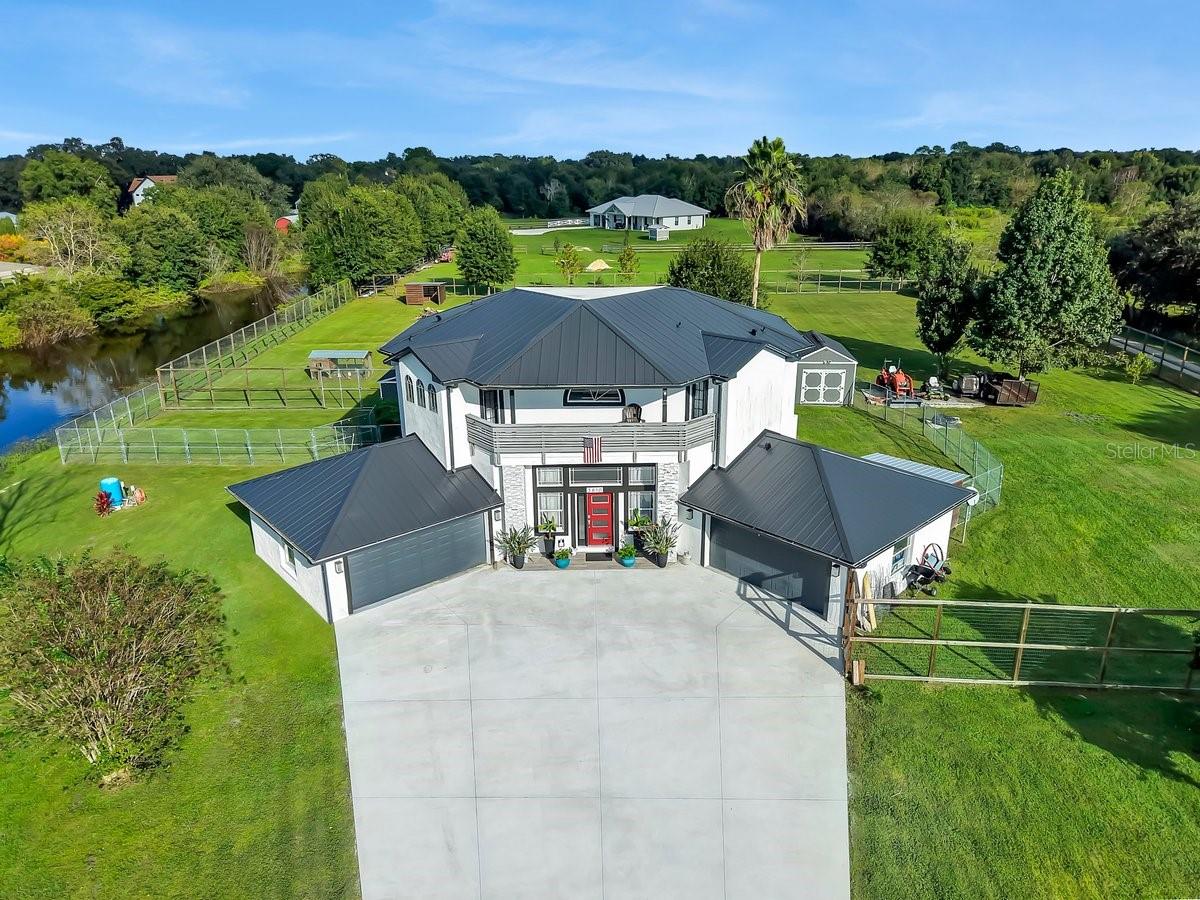 3810 BARTON COUNTRY TRAIL, home for sale in Plant City