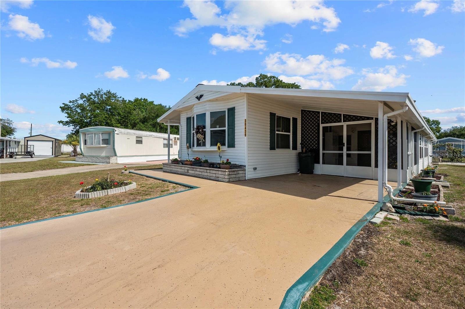 Oaks Royal Mobile Home