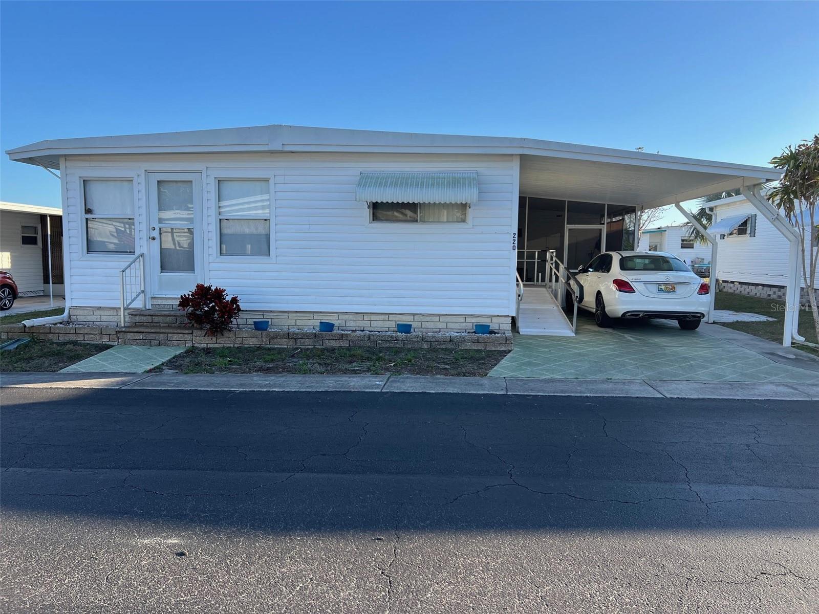 220 ROYAL PALM CIRCLE home for sale in Palm Hill Mobile Home Park Unrec