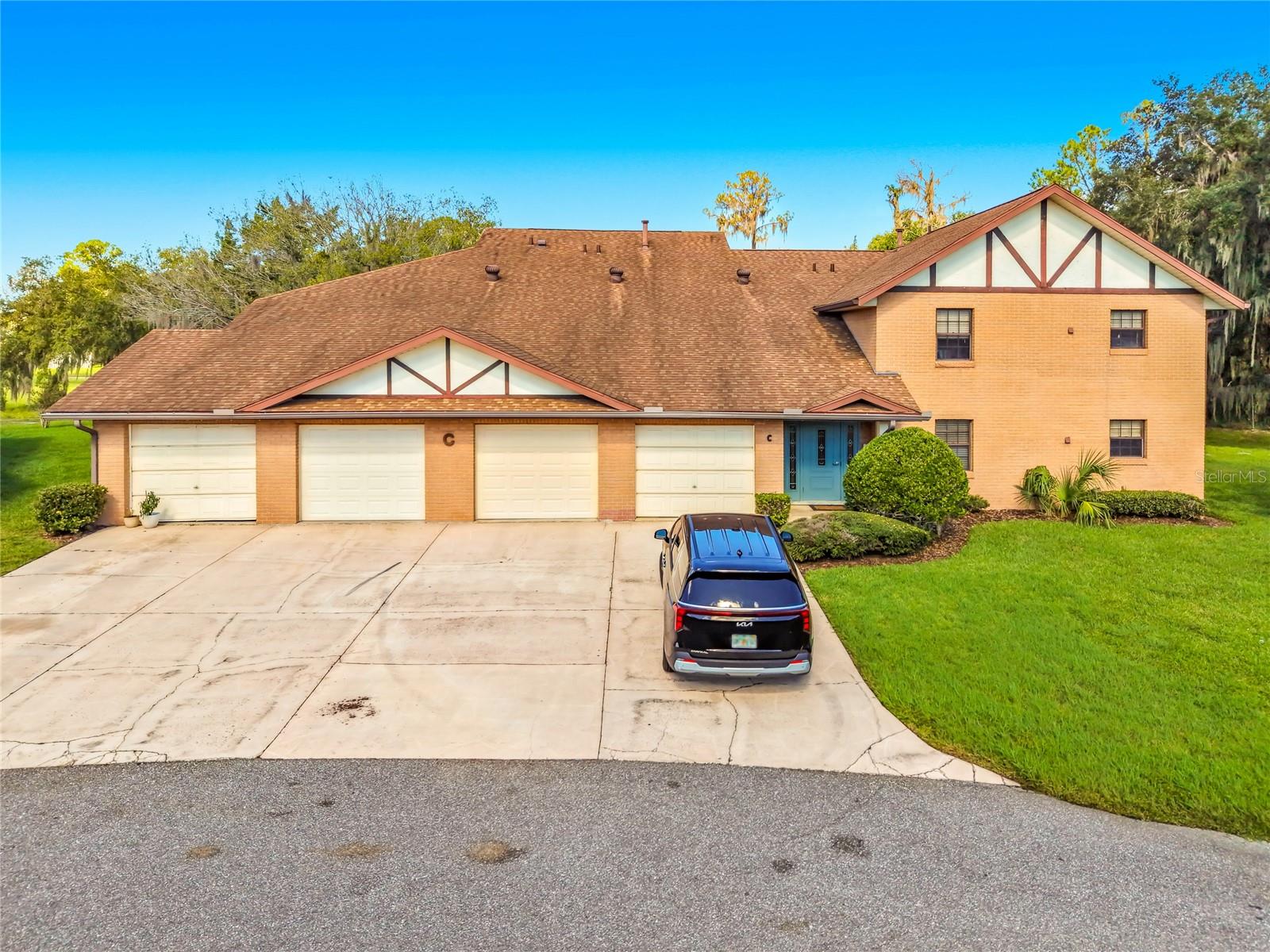 100 E OAK TERRACE DRIVE #C1, home for sale in Leesburg
