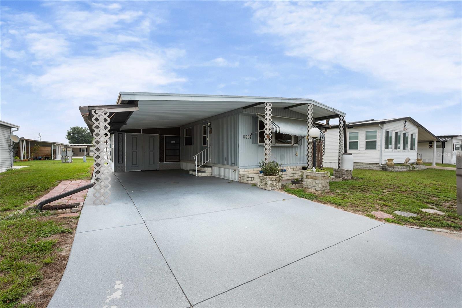 5318 ASTRID DRIVE home for sale in Oaks Royal Mobile Home