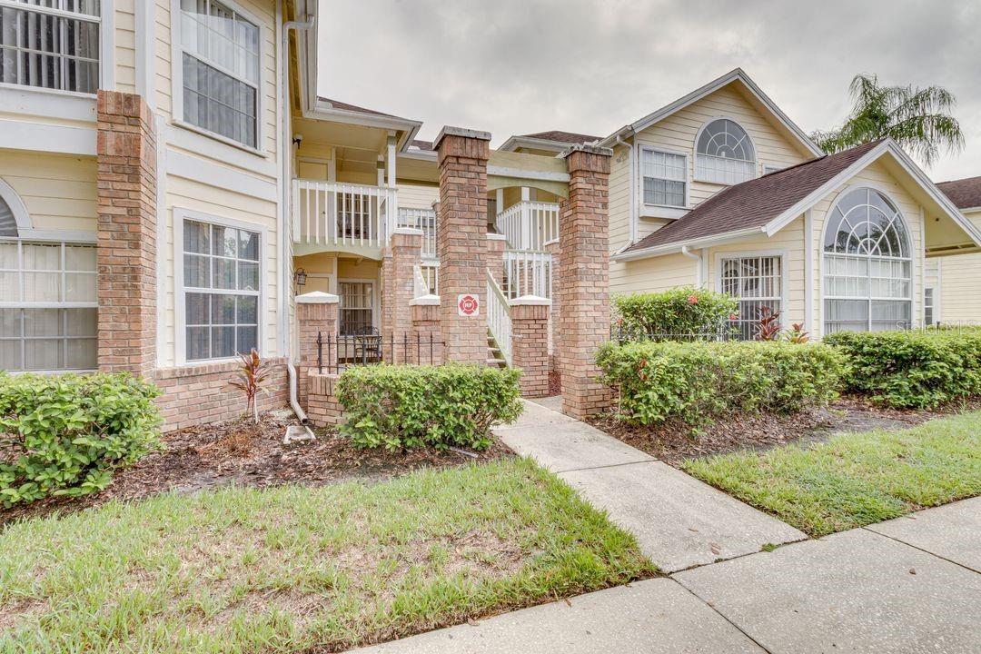 5004 LAGUNA BAY CIRCLE #54