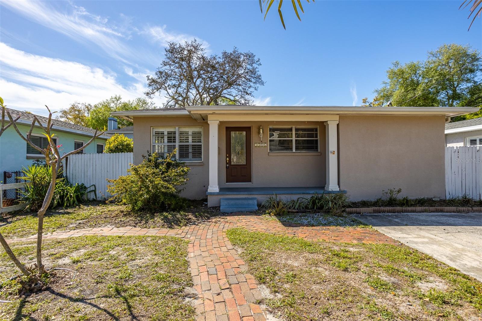3306 W FIELDER STREET home for sale in Oakellars