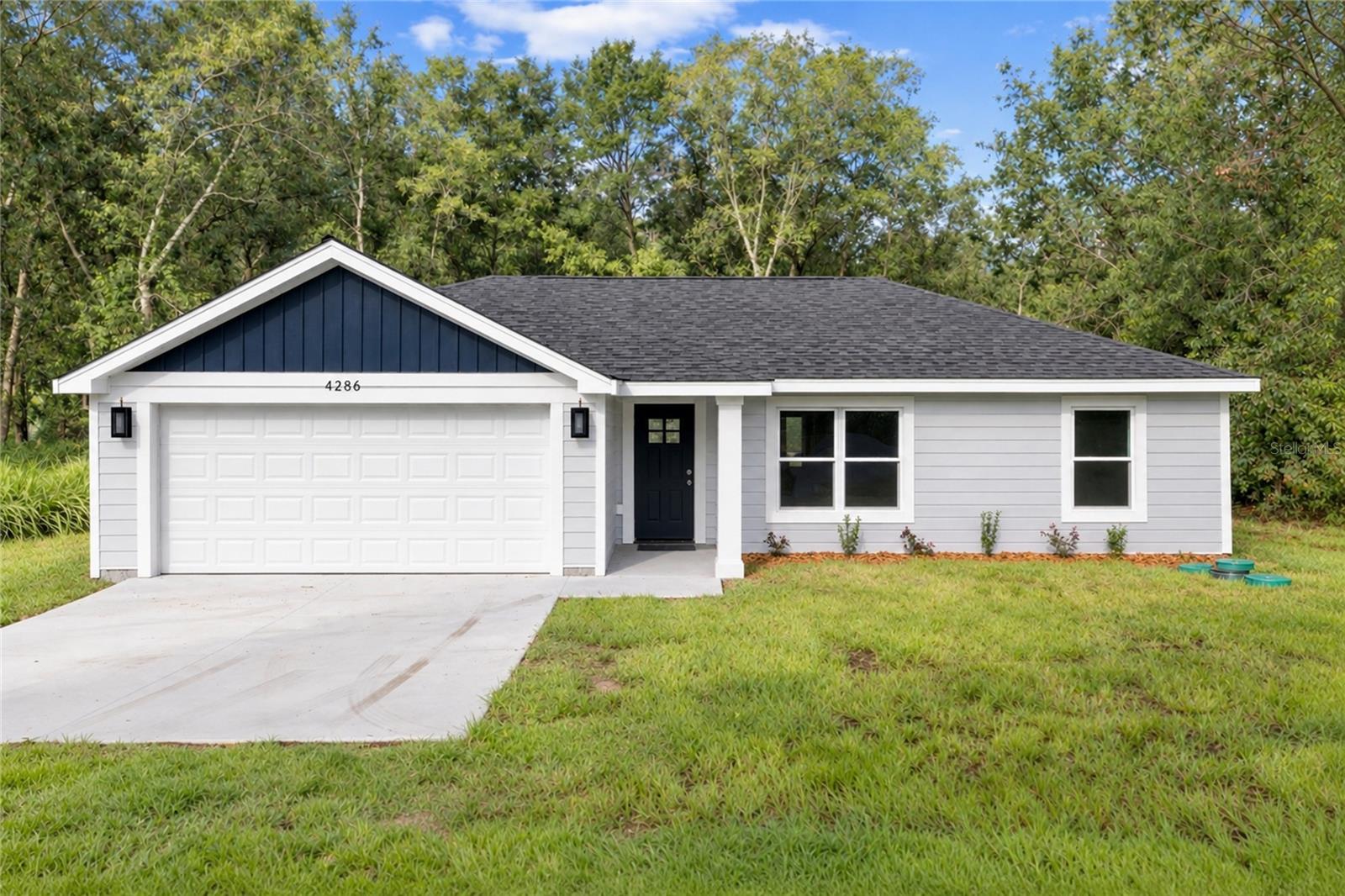 93 NW TREE TOP ROAD, home for sale in Dunnellon