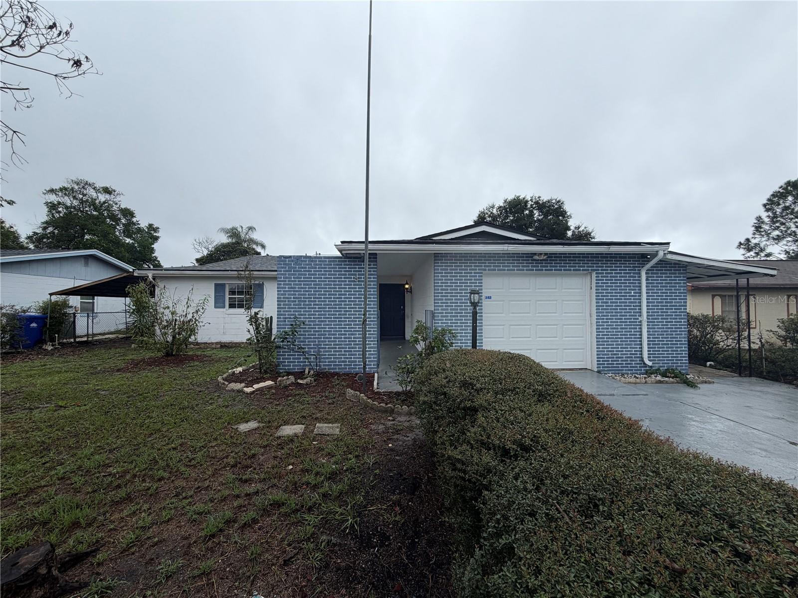 904 SPRING CREEK DRIVE