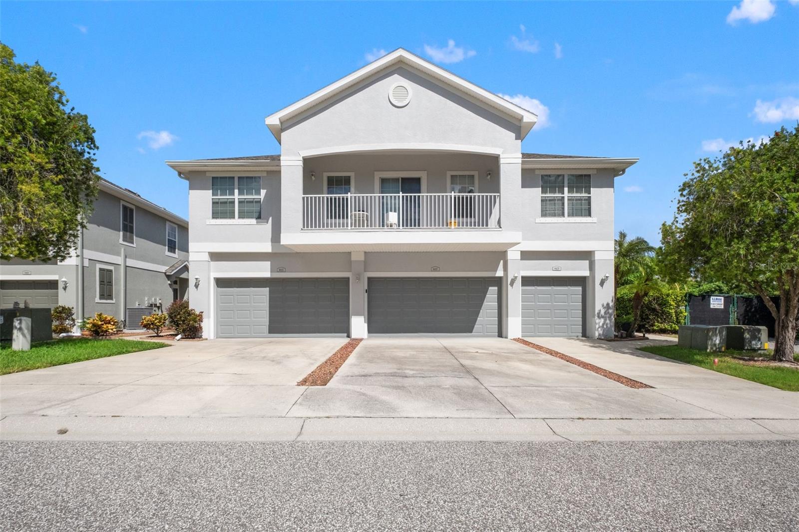 8423 BLUE ROCK DRIVE