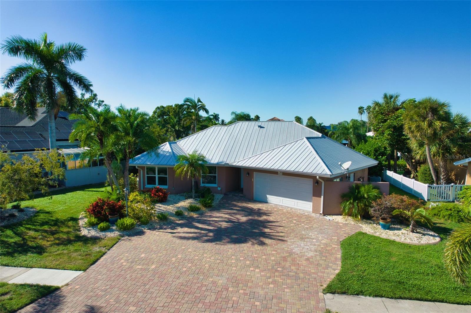 6604 BLACKFIN WAY, home for sale in Apollo Beach