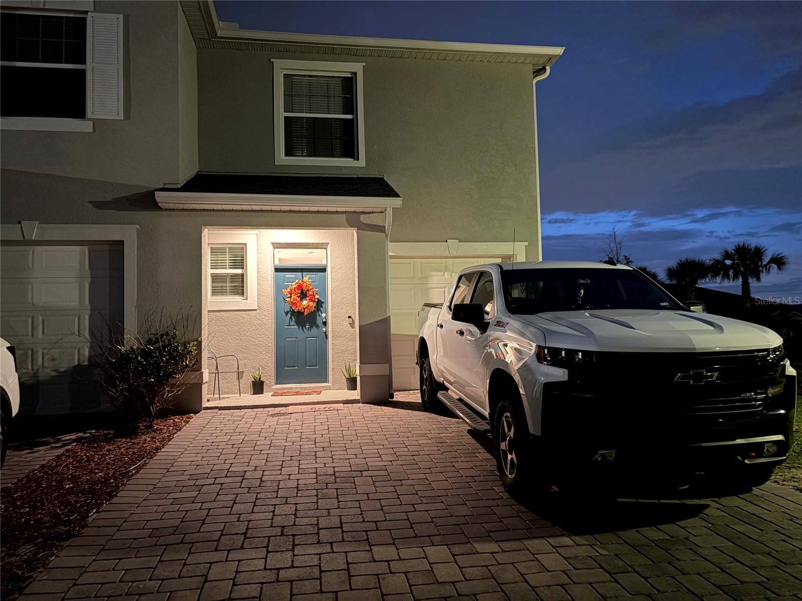 1300 MAKO WAY