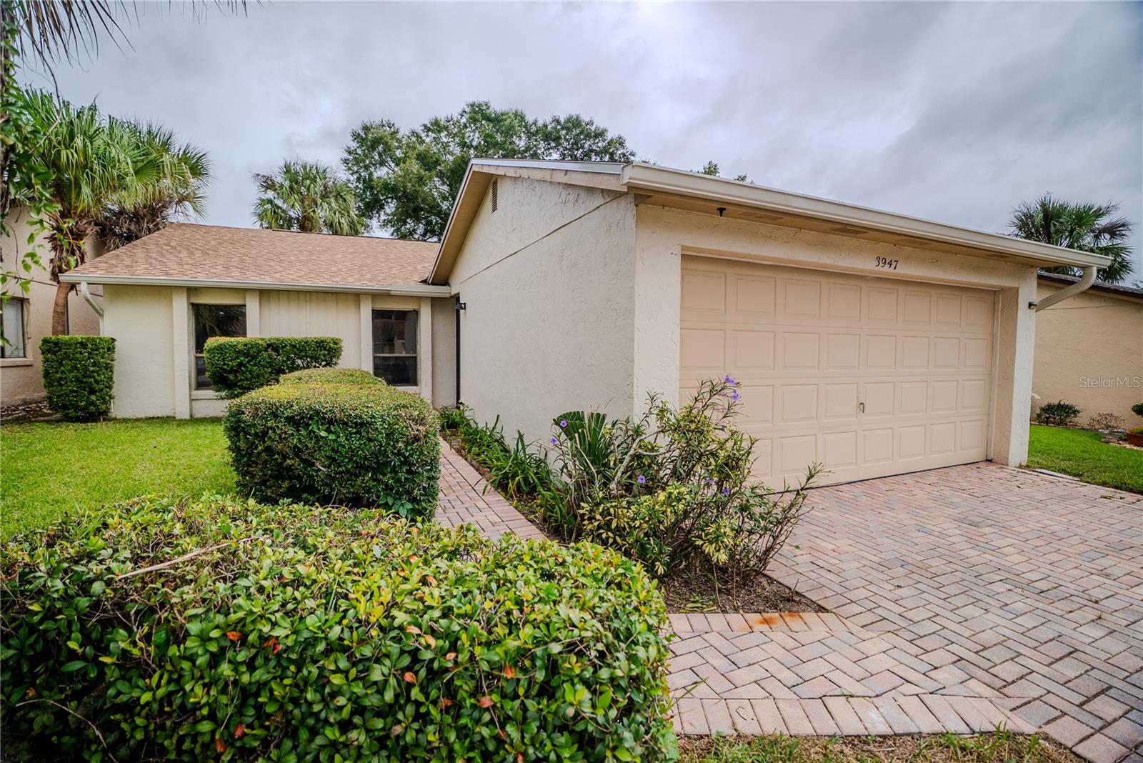 3947 CYPRESS LANDING