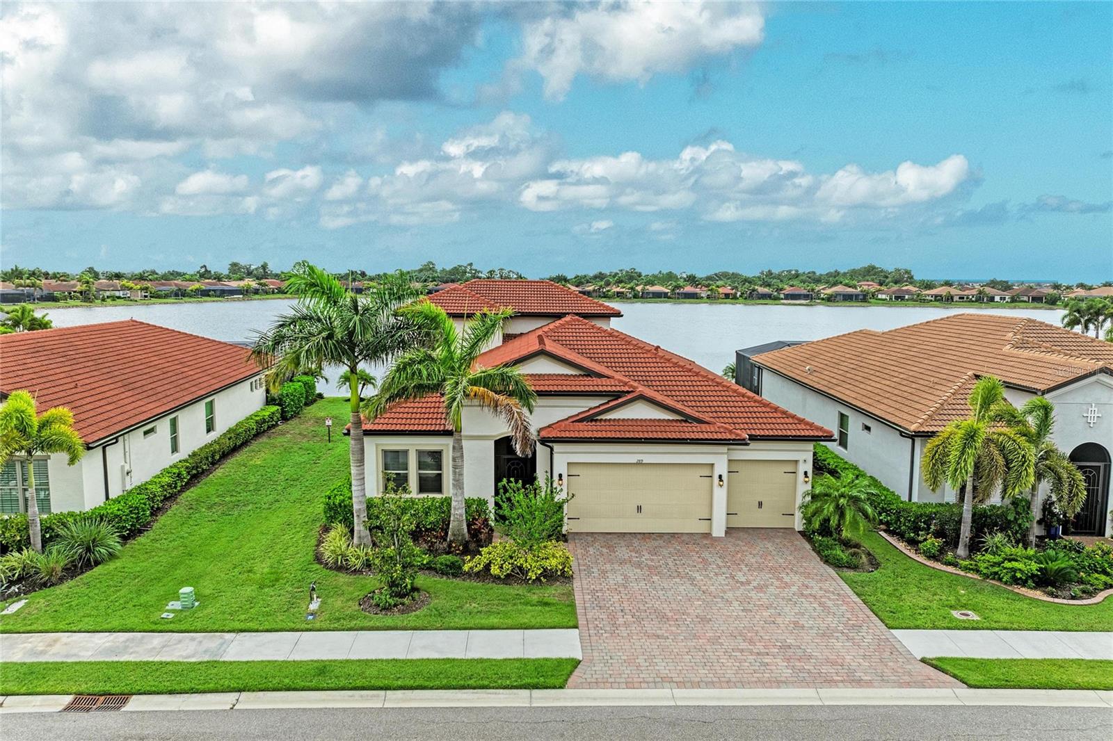 289 VILLORESI BOULEVARD home for sale in Toscana Isles