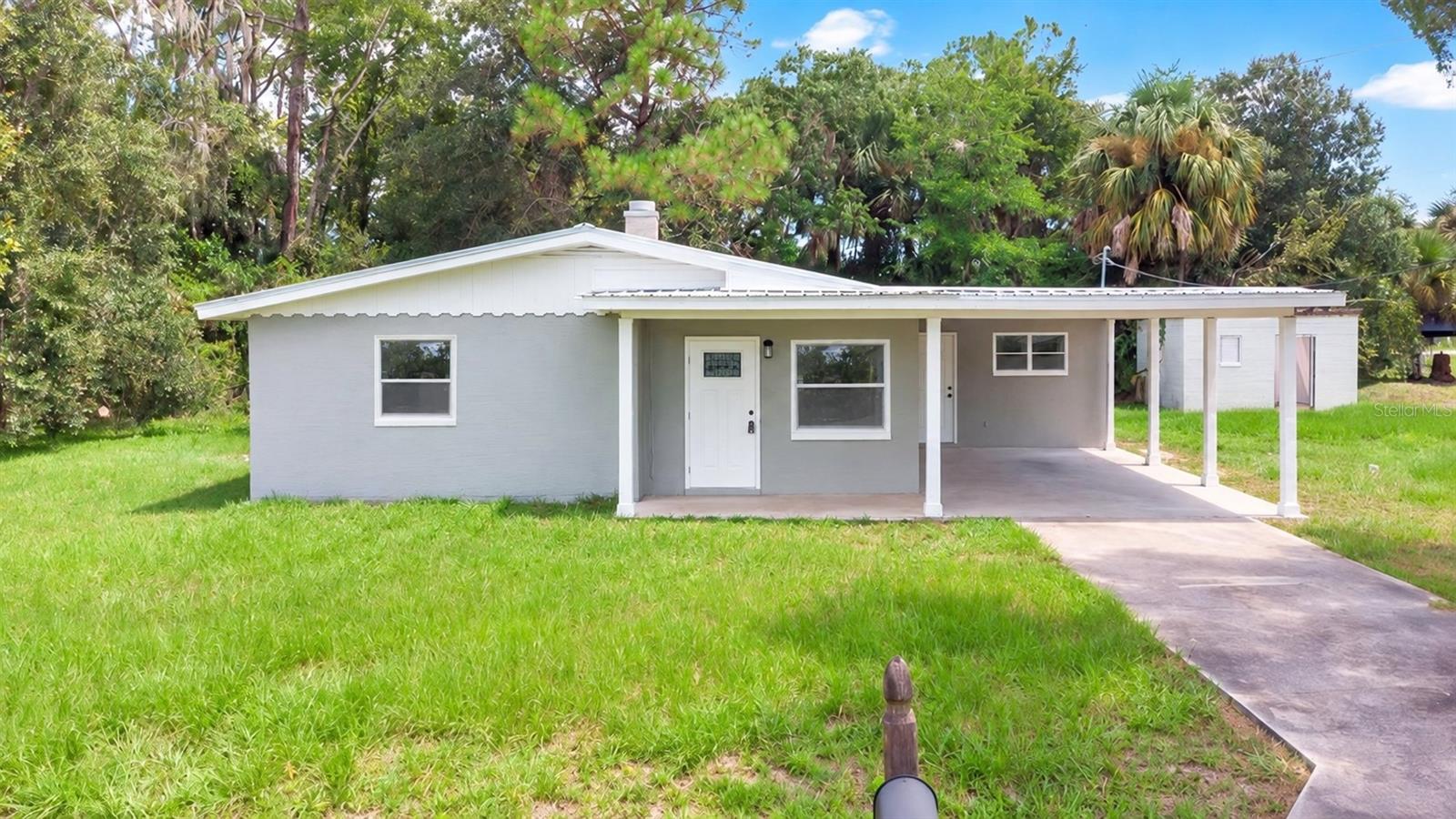 504 S MOORE STREET, home for sale in Bunnell