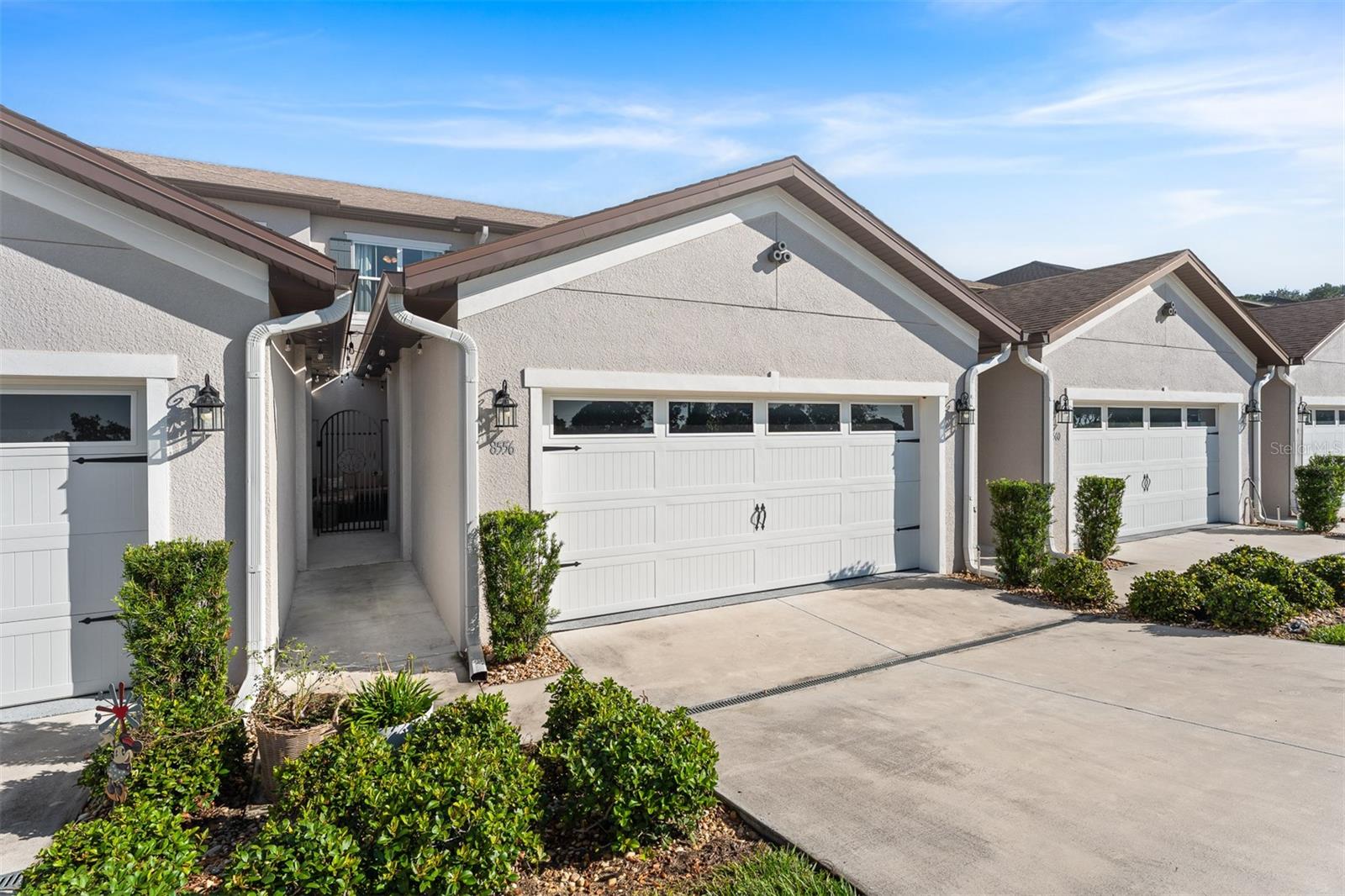 8556 MAGNIFICENT LANE