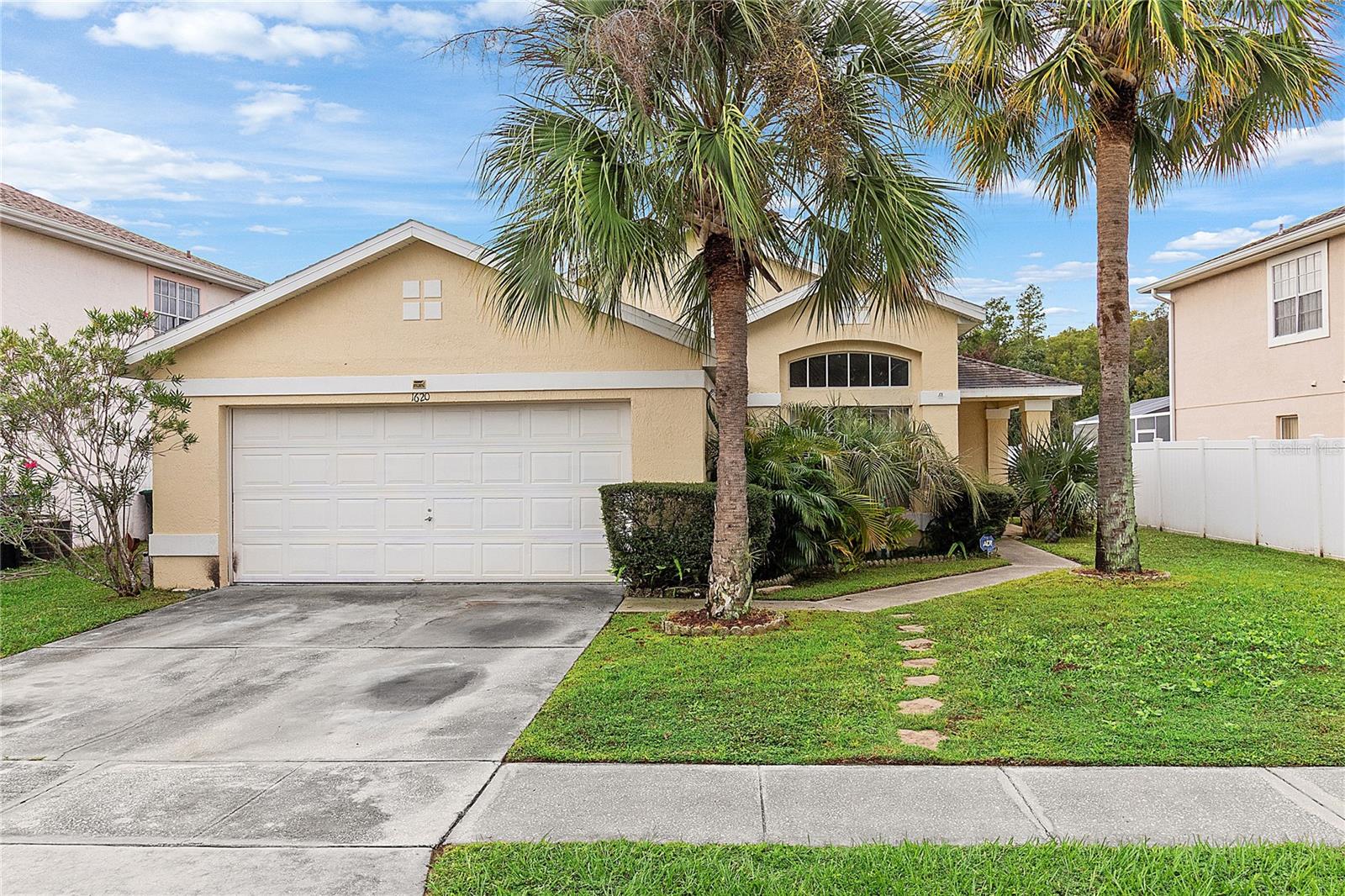 1620 BROOK HOLLOW DRIVE