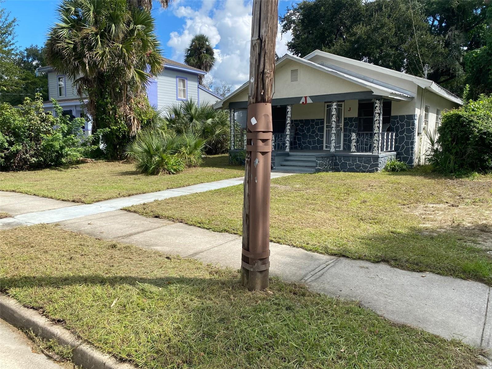 1121 S LOCUST AVENUE, home for sale in Sanford