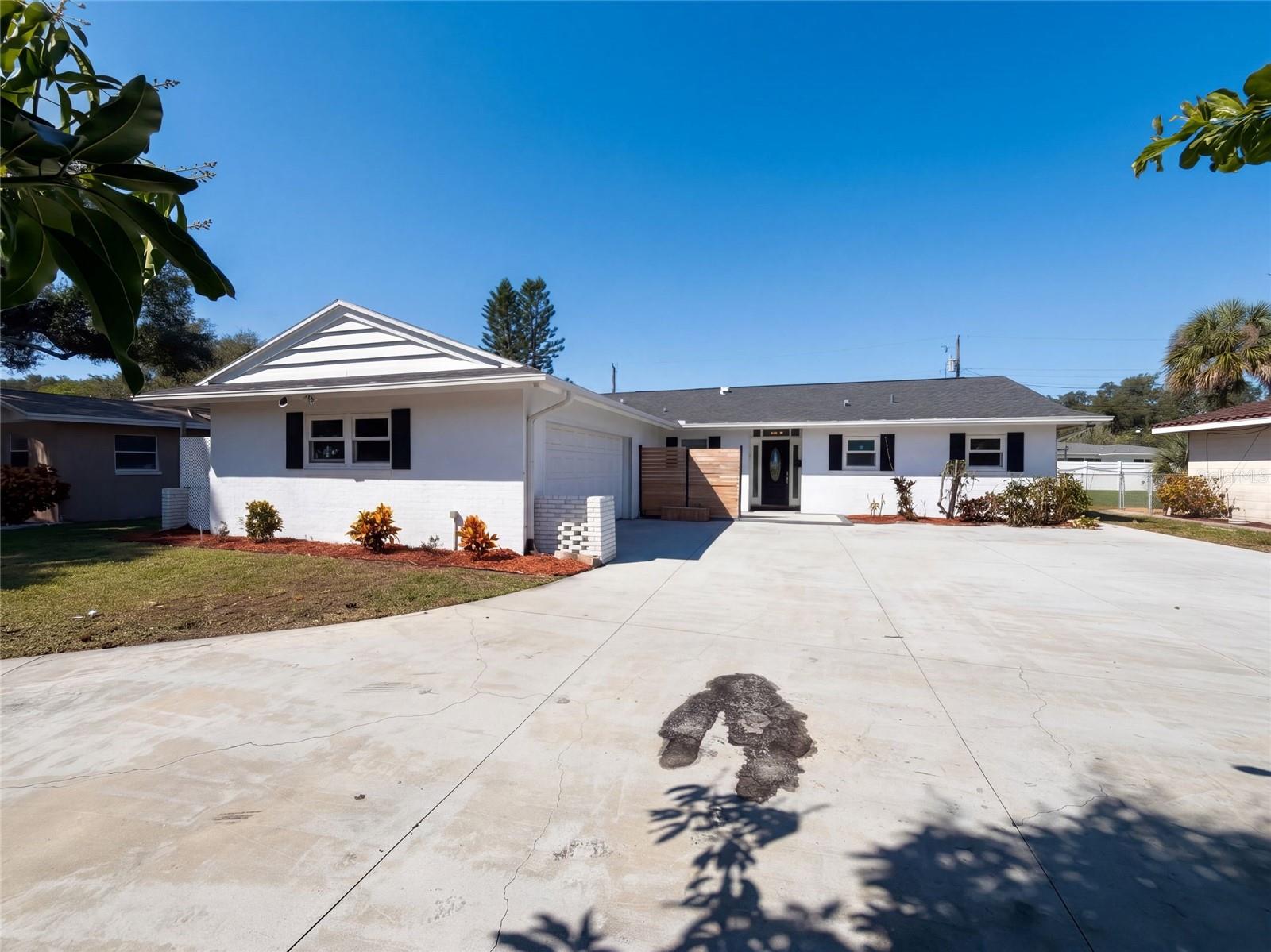 2645 ROY HANNA DRIVE