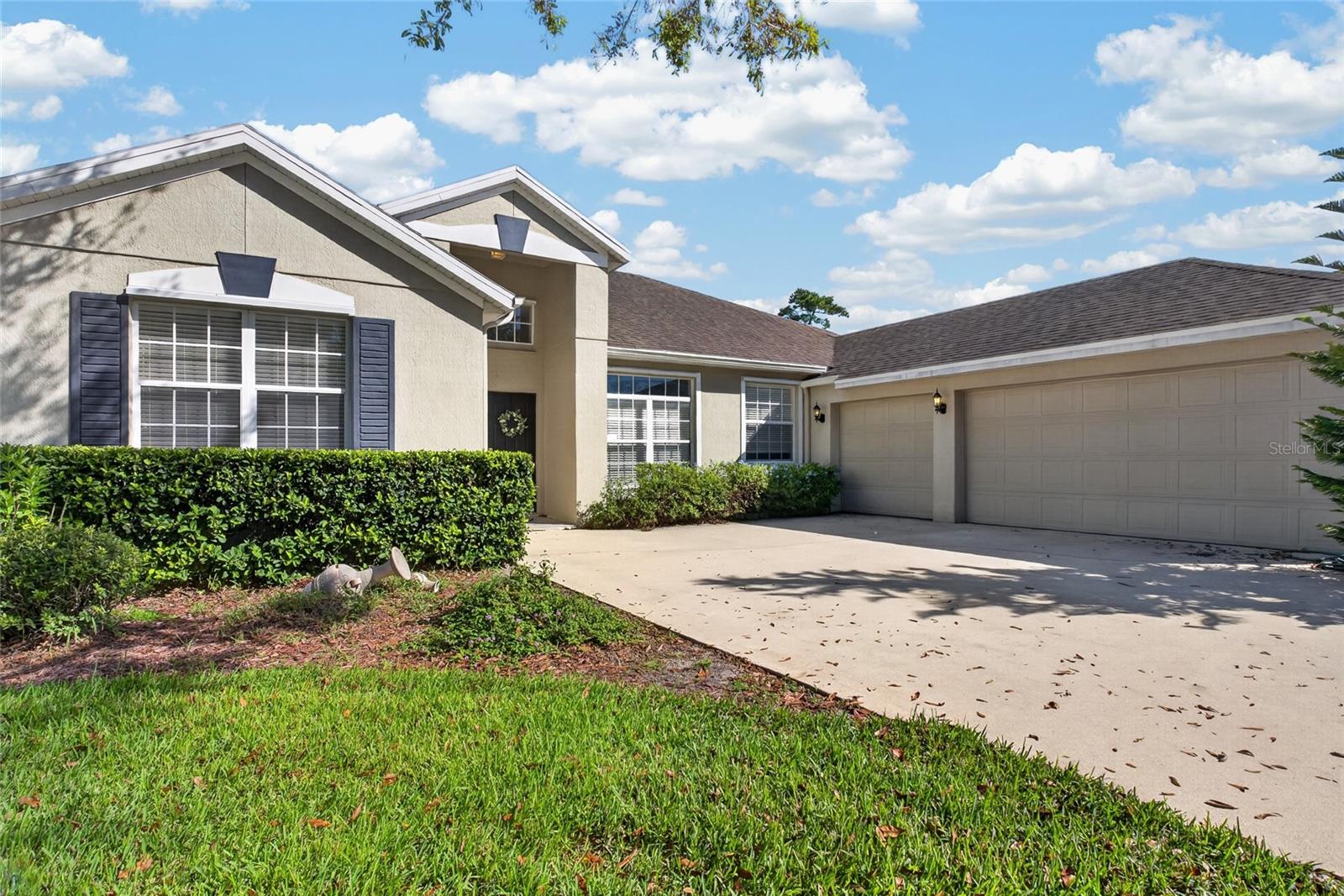 467 OSPREY LAKES CIRCLE