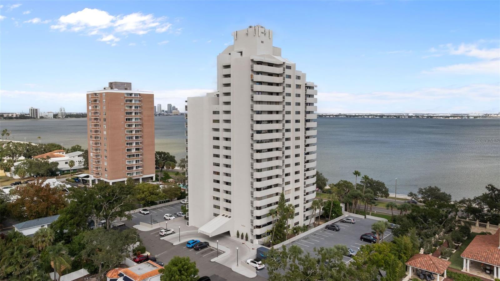 4141 BAYSHORE BOULEVARD #905
