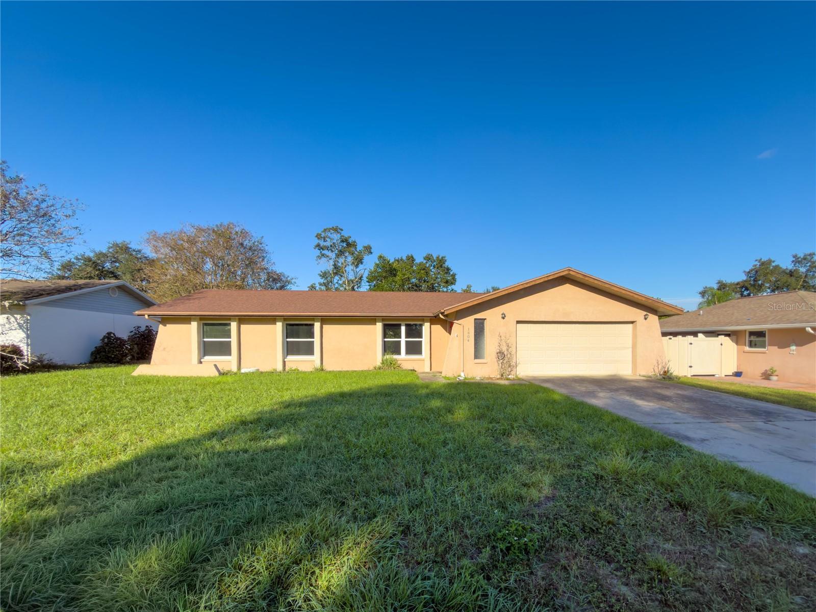 1804 ORANGE HILL DRIVE home for sale in Brandon Country Estates