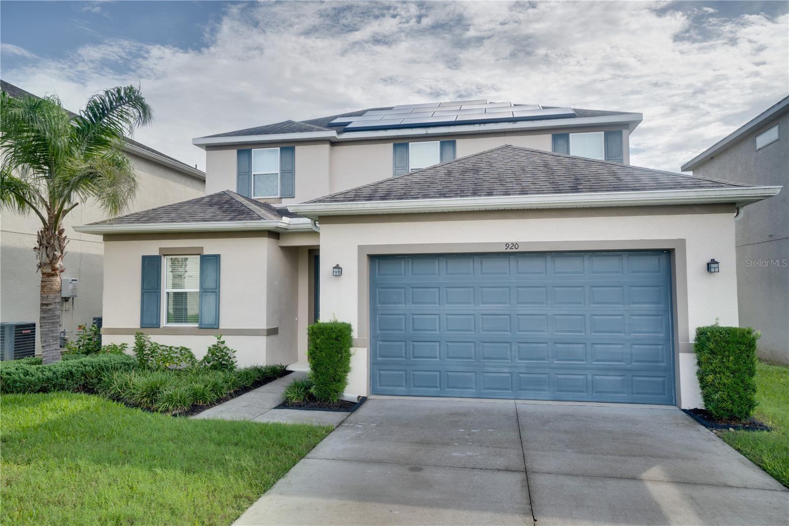 920 GRAND HILLTOP DRIVE