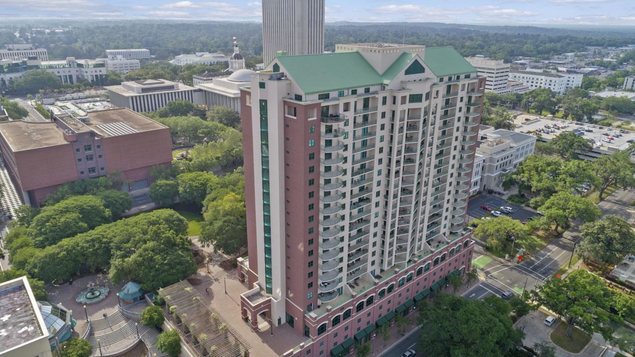 Plaza Tower